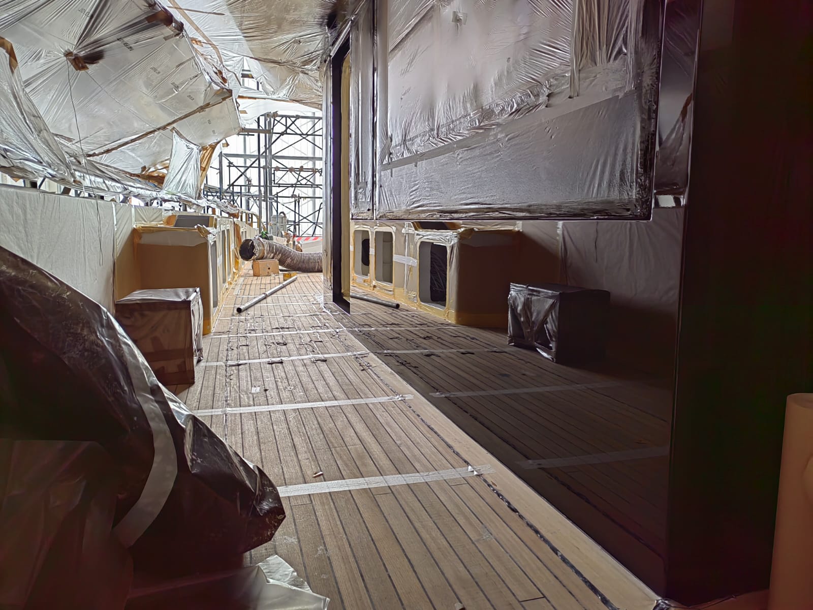 yacht mangusta new build paint application